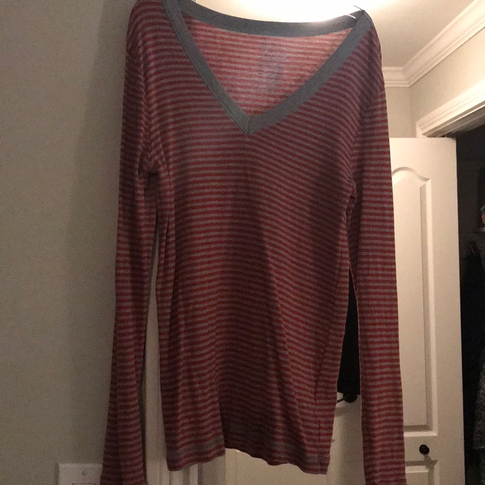 GAP long sleeve